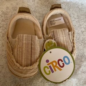NWT-Circo Infant Khaki Tan slip on size3 6-9M
